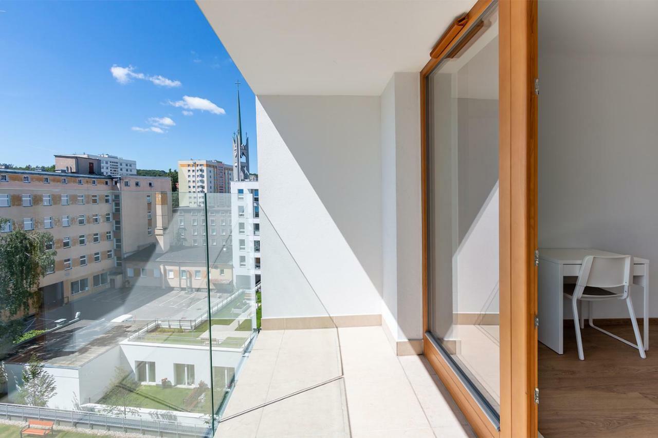 By The Sea Apartments Batorego Gdynia Exterior photo